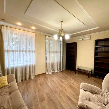 Очень красивая двушка в центре с гаражем