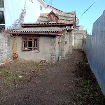 Часть дома , Одесса Киевский рн,ул.1Линия ,участок ~1 сотка,