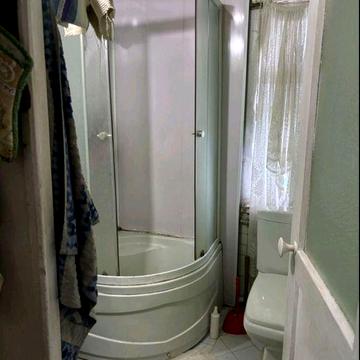 Продается полдома на Соцгороде.