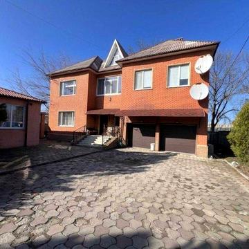 Дом для семьи в центре