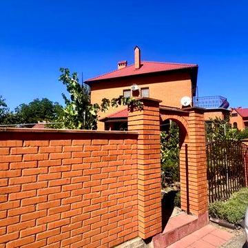 Фундаментальный дом в 450 м от пляжа. Закрытый кооператив. Санжейка.