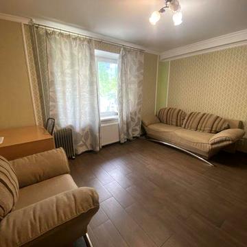 Здається цікава 1-кімнатна квартира-студія в ПЗР, вул. Ярославська