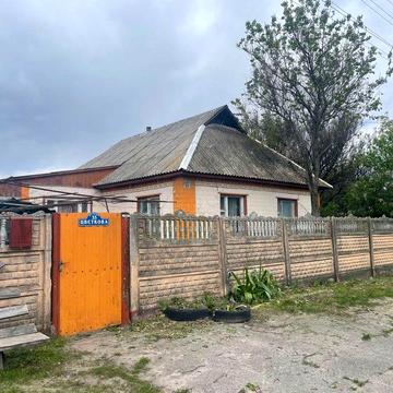 Продам будинок в селі Страхолісся