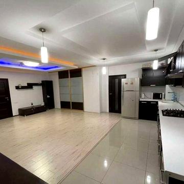 Простора 2-кімнатна квартира з ремонтом, біля Дюківського парку