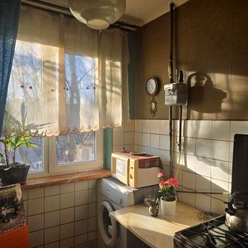 Продаж 2 кімнати вул. В.Вел