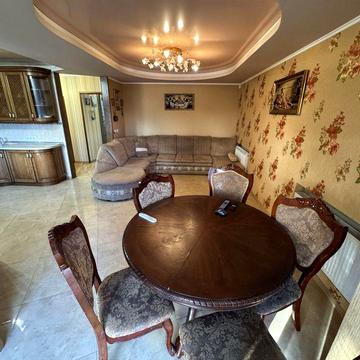 Продам квартиру  60.7м* з меблями та технікою!!!