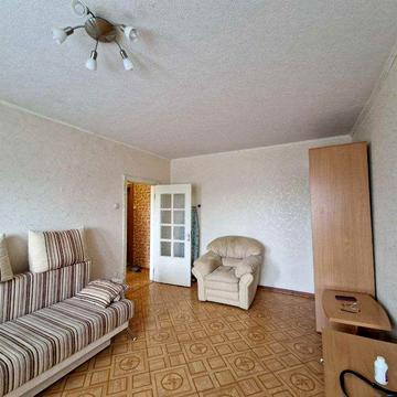 продам отличную большую ,улучшеной планировки квартиру