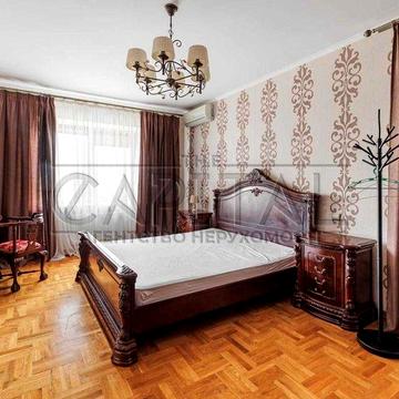 Пропонується в оренду простора 3 кімнатна квартира за адресою Голосіївський проспект, 27