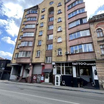 ЦЕНТР МІСТА: Продам велику 1 кімнатну квартиру вулиця МУЛИКА