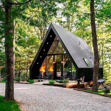 Продам домик A-Frame на берегу озера.