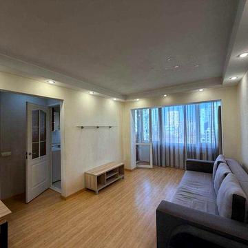 Липківського 27/5, оренда просторої 1к, м.Вокзальна, є ГАЗ!