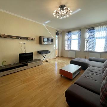 Лесі Українки бульв., 7-А