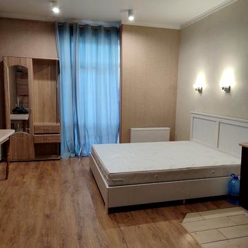 Євгена Коновальця вул. (Щорса), 36-Е