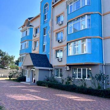 Продається 3-кімнатна квартира в центрі міста ЖК Київський