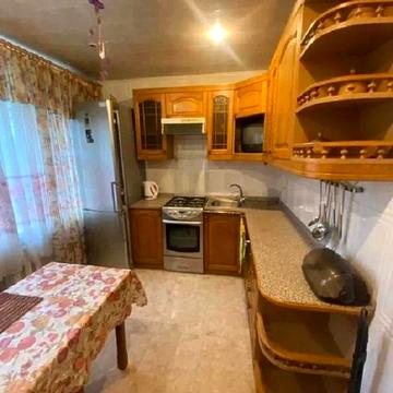 Леопольда Ященка пров. (Василя Жуковського), 10