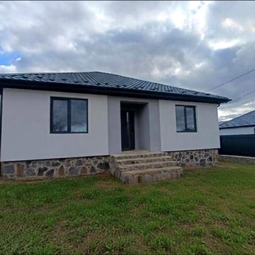 Чудовий будинок до продажу. Підходить під усі програми