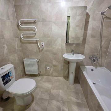 Квартира студія, однокімнатна з частковим ремонтом, сертифікат