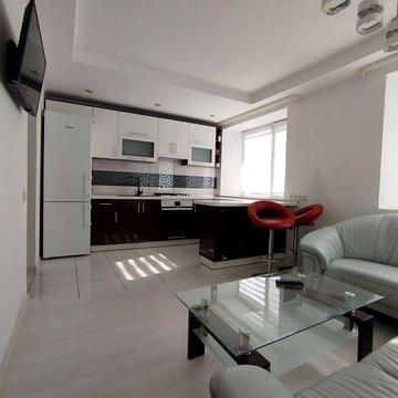 Будинок 91,7 м2  7,32 соток землі продаж Миргород