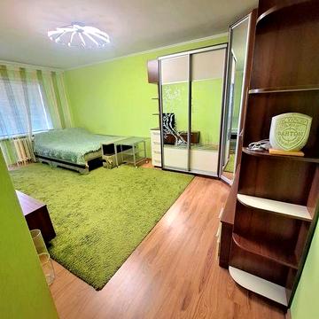 ПРОДАМ 2кв. ост.Почта РЕМОНТ цена 22 000 у.е.