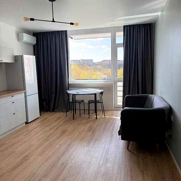 Оренда квартири-студії 40м2 ЖК Білий Шоколад (в. Під Голоском,24)