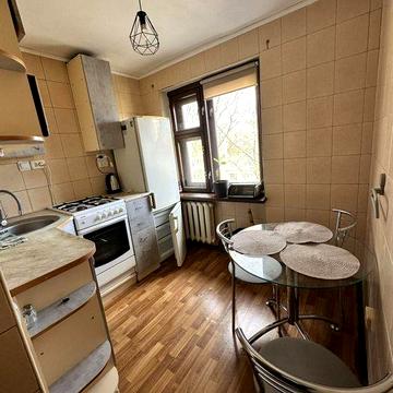 Здам  гарну   2  Кімн  кв-ру  Алмазний   9000+ комунальні !