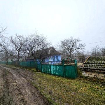 Будинок біля Дністра в селі Субіч