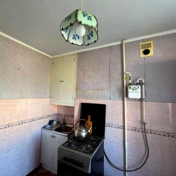 ДЗЕРЖИНКА Гетьманська 74, на продаж іде чиста і світла 2кімнатна квартира з новими вікнами і трубами, санвузол зовсім новий Перевірена ОСББ СЕРТИФІКАТ