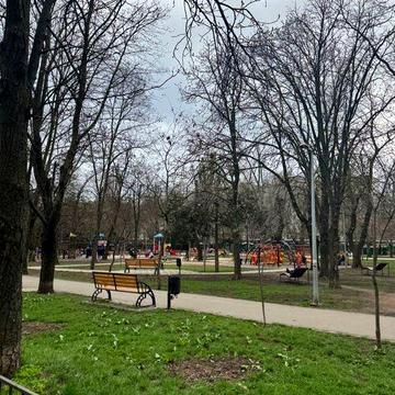 Від власника. Аренда квартири на 1-му поверсі, вікна захищені!!!