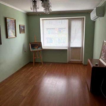 Однокімнатна квартира у тихому центрі Ужгорода, на вулиці Заньковецькій