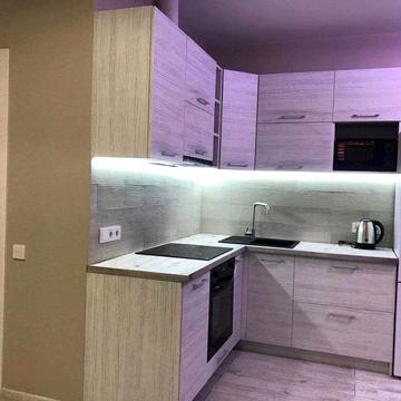 Каховська вул., 56