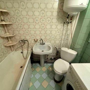 Трикімнатна, 2+1, ЦЕНТР, біля Сільпо, тепла та світла!