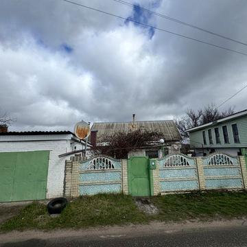 Будинок з ділянкою + 2 гаражі