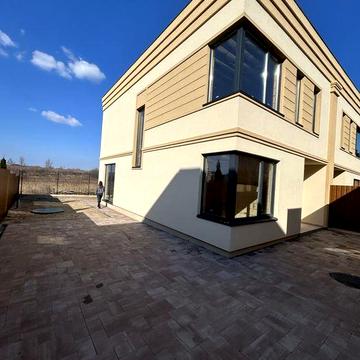 Шикарний Будинок в Гатном 140кв