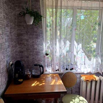 Продам 2 комн квартиру в Жилом состоянии метро Индустриальная OA