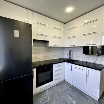 Продам уютную 2-комнатную квартиру с ремонтом на левом берегу