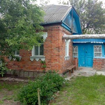 Продається пів будику