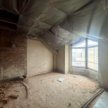 Продаж 2-кімнатної квартири на вул. Драгана