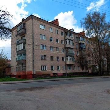 Продаж 1-кімнатної квартири . Центр. Вал