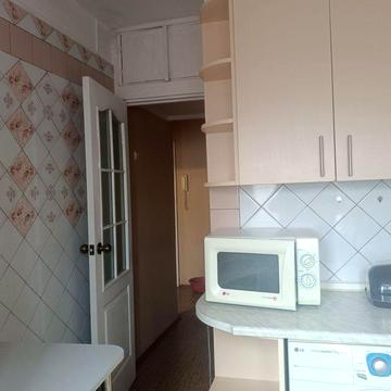 Здається для 1-ї людини Проспект Івасюка Мінська Героїв Дніпра