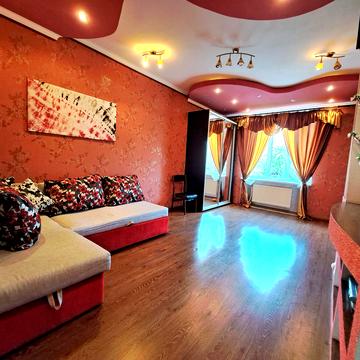 Степана Тільги вул. (Революційна), 14