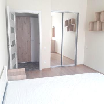 Євгена Чикаленка вул., 95