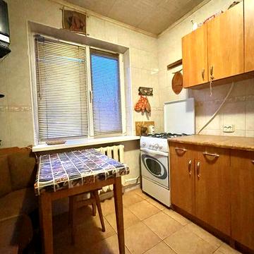 Продаю 2 ківнатну квартиру на вул. Припортовій