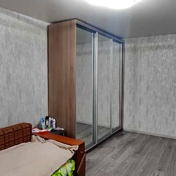 Продається двокімнатна квартира в центрі міста.Кімнати роздільні