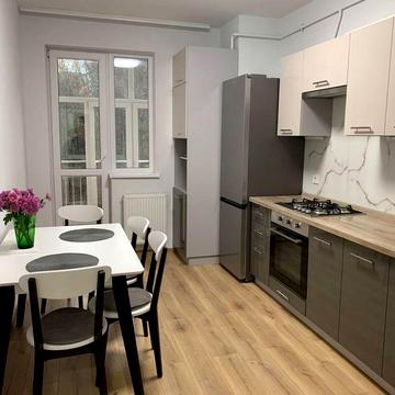 Оренда новобудови бічна Пасічна, вул Лисеницька