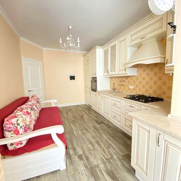 Андрія Малишка вул. (Льва Толстого), 94