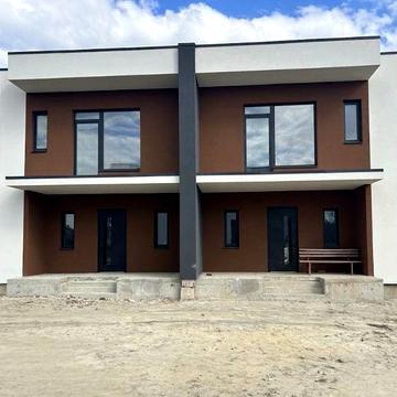 Котедж у КМ "Mary land" | Тераса | Власне паркомісце