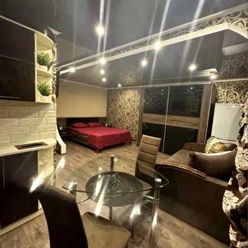 Оренда однокімнатной квартири біля площі Вододимира Великого