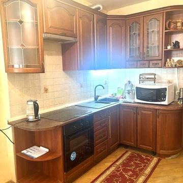 Академгородо,метро-3минути,евроремонт