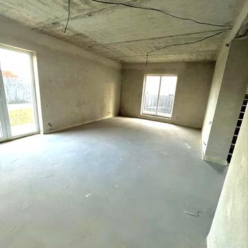 Продам Дуплекс Будинок відмінна локація, Єоселя, пʼять кімнат, два поверхи