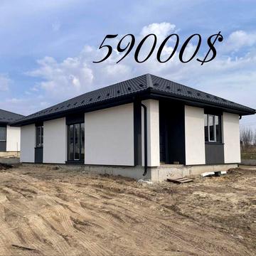 Будинок з парканом в районі Житинського кільця